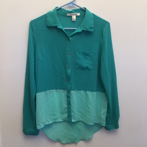 Forever 21 Tops - 🌵 Forever 21 flowy sheer button up green top